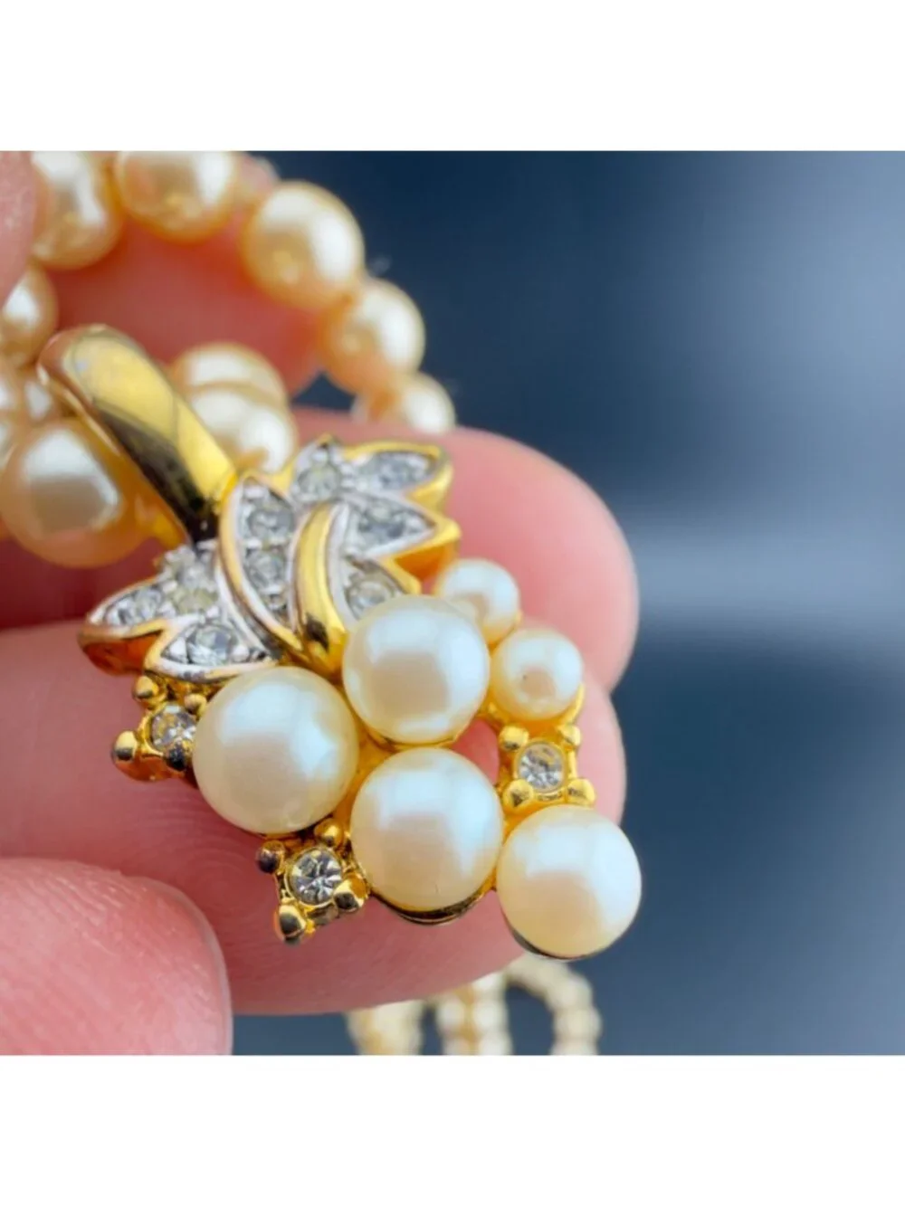 Vintage Faux Pearl Necklace Grape Leaf Rhinestone Pendant 25